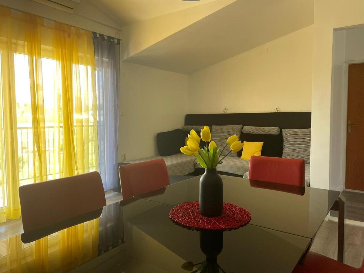 Sweet Apartment In Quiet Part Of Сплит Экстерьер фото